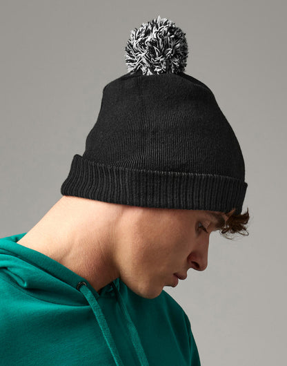 B450R - Recycled Snowstar® Beanie - Black/White