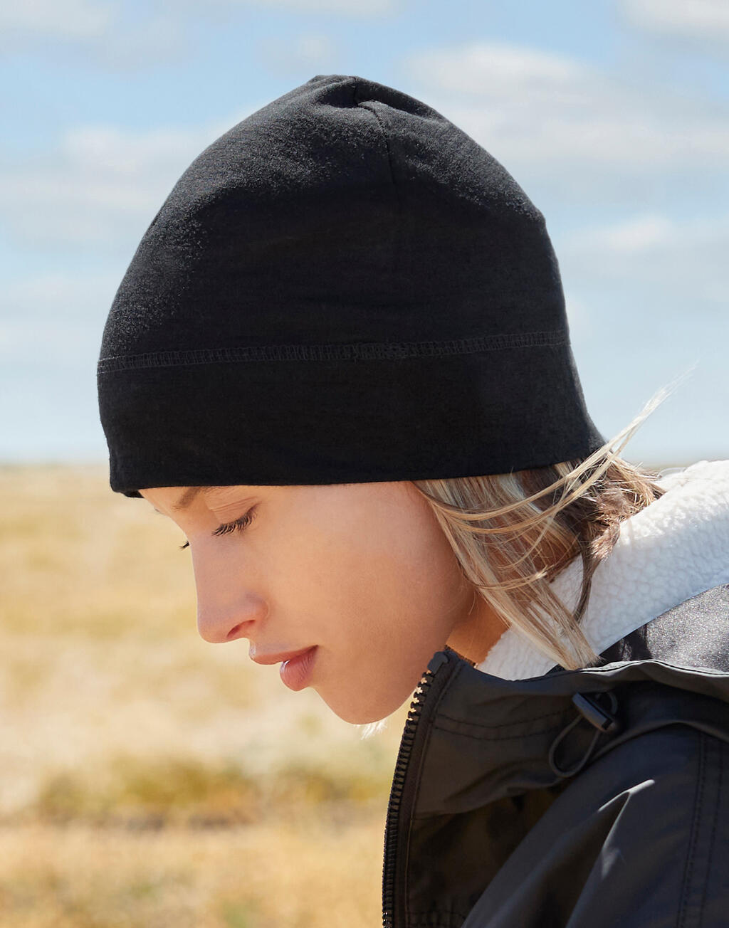 B370 - Merino Beanie - Black
