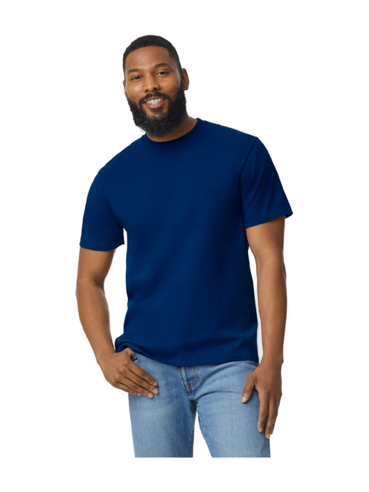 65ENLB0 - Softstyle Midweight Adult No Label Enzyme Wash T-S — portada con modelo