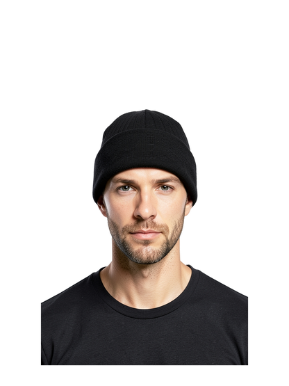 B447 - Gorro Thinsulate™ — portada con modelo ajustada