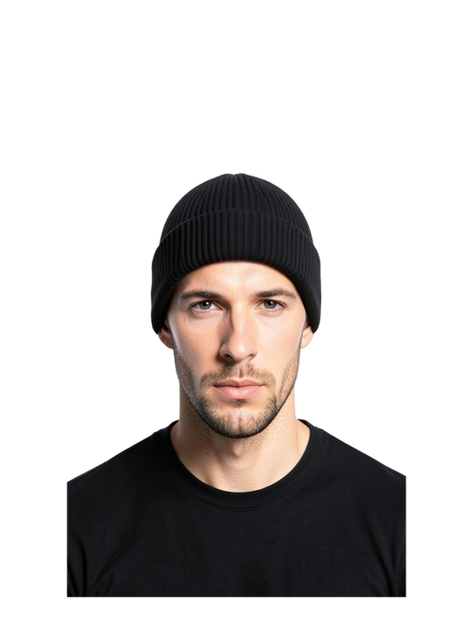 B508R - Wind Resistant Breathable Elements Beanie — portada con modelo ajustada