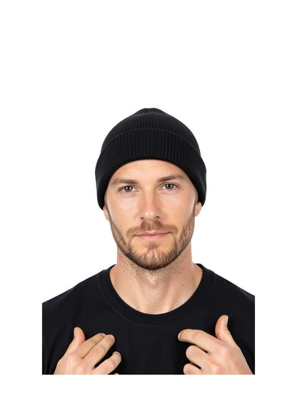 B52N - Organic Cotton Waffle Beanie — portada con modelo ajustada