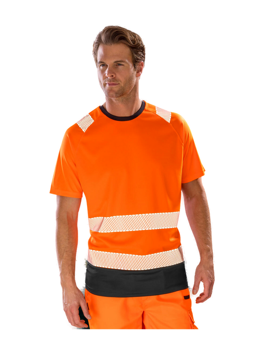 R502X - Recycled Safety T-Shirt — portada con modelo